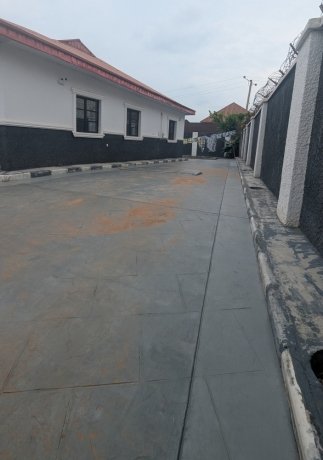 3bedroom-detached-bungalow-big-8