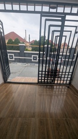 3bedroom-detached-bungalow-big-14