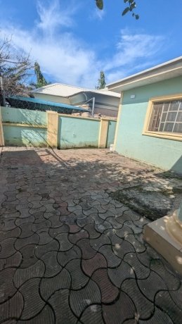 spectacular-3bedroom-detached-bungalow-big-3