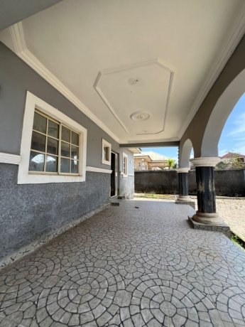 massive-3bedroom-detached-bungalow-big-8