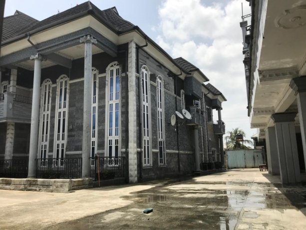 mansion-for-sale-big-1