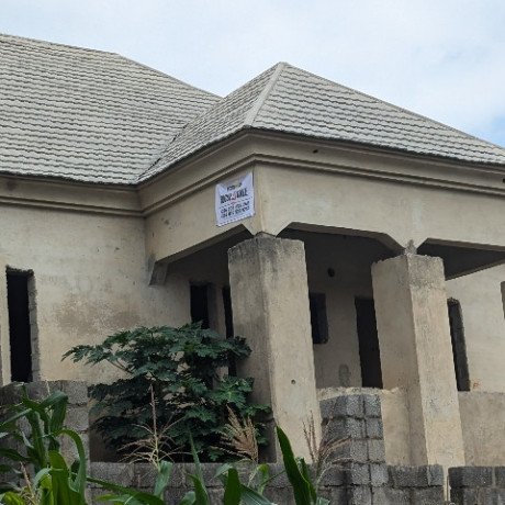 magnificent-3bedroom-detached-bungalow-wit-cinema-roombq-space-big-5