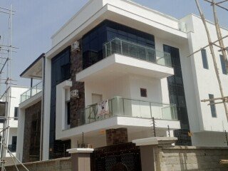 smarthomes-6bedroom-mansion