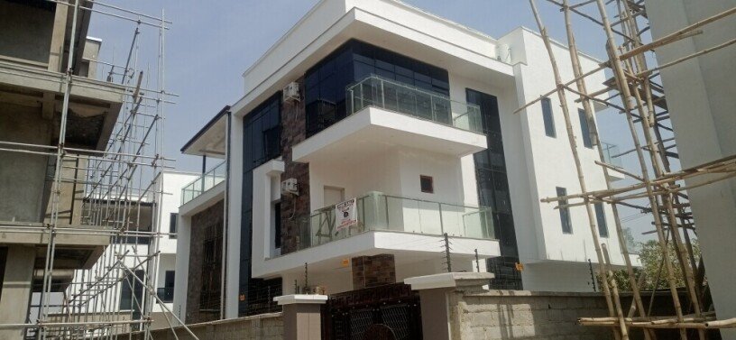 smarthomes-6bedroom-mansion-big-0