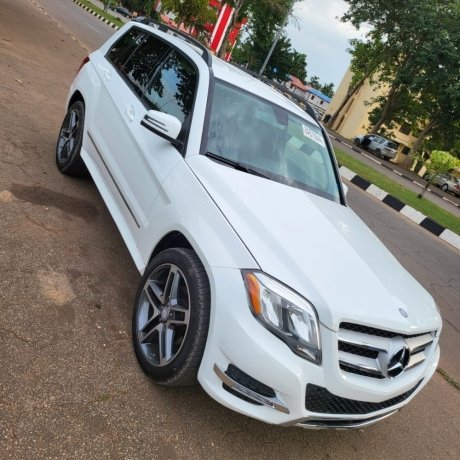 2018-toyota-camry-2016-mercedes-glk-big-10