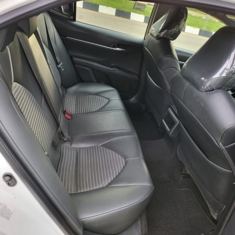 2018-toyota-camry-2016-mercedes-glk-big-9