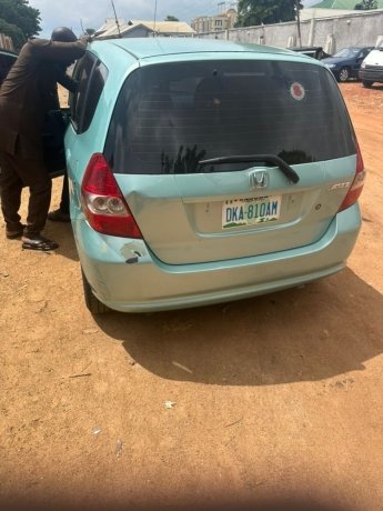 distress-sales-honda-jazz-big-9