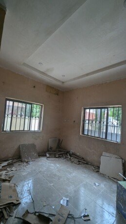 spacious-1bedroom-flat-4sale-big-4