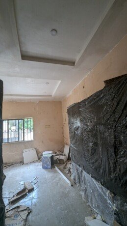 spacious-1bedroom-flat-4sale-big-2