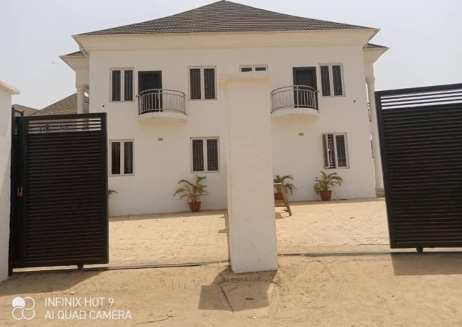 very-affordable-duplex-for-sale-big-0