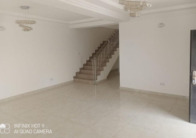 very-affordable-duplex-for-sale-big-1