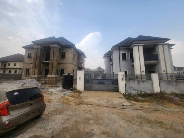 4-bedroom-duplex-at-carcass-stage-big-3
