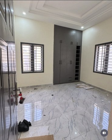 3-bedroom-bungalow-with-gate-house-big-4