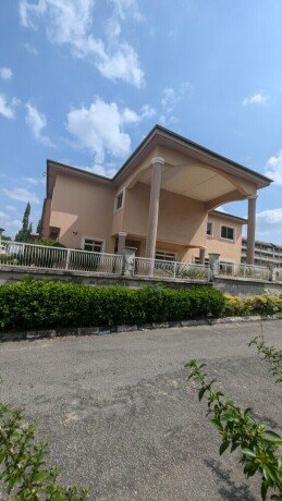 7bedroom-mansion-wit-bq-big-9