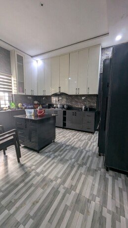 smart-n-luxury-4bedroom-apartment-big-6