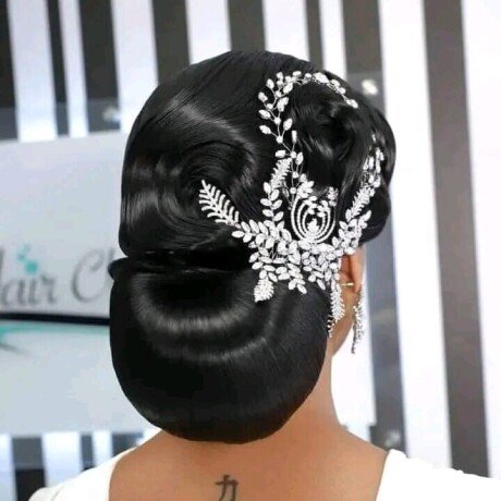 professional-hair-stylist-big-0