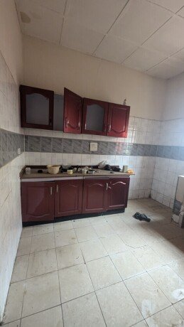 3bedroom-semidetached-bungalow-big-5