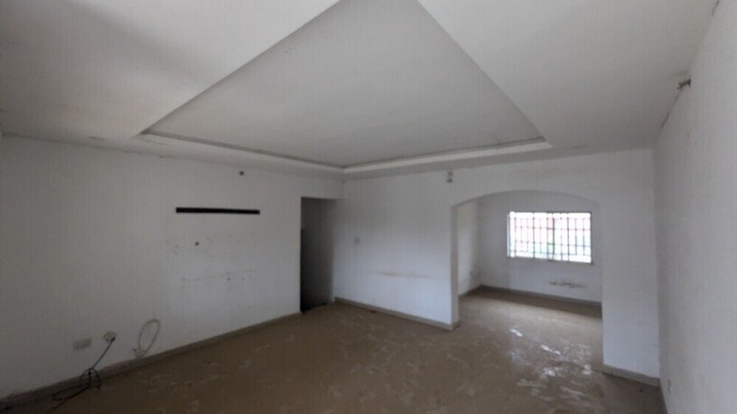3bedroom-semidetached-bungalow-big-4