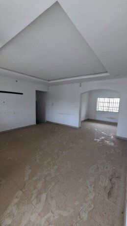 3bedroom-semidetached-bungalow-big-17