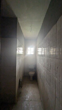spacious-3bedroom-bungalow-wit-gatehouse-stand-alone-big-5