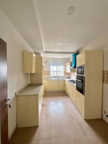 4-bedroom-apartment-with-bq-big-5
