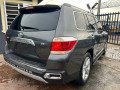 few-month-registered-toyota-highlander-limited-small-10