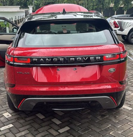 2023-range-rover-velar-big-4