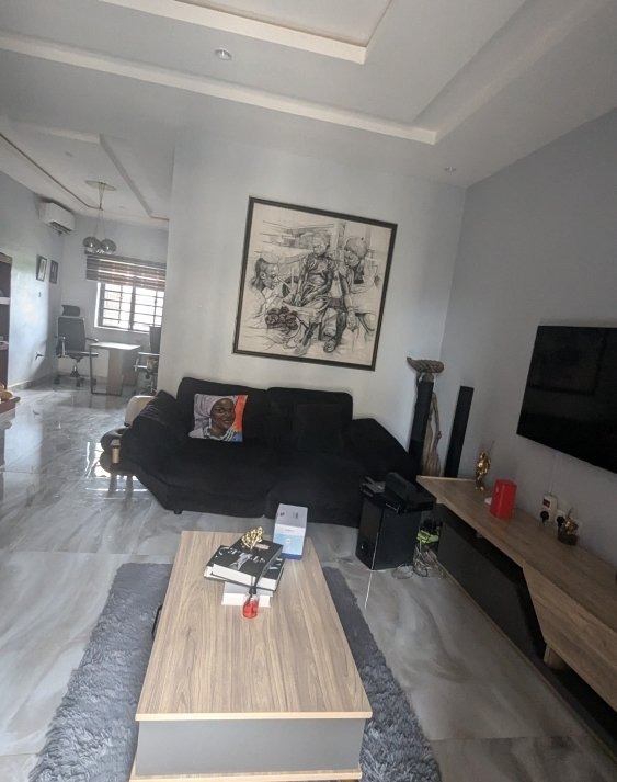 sparkling-spacious-2bedroom-apartment