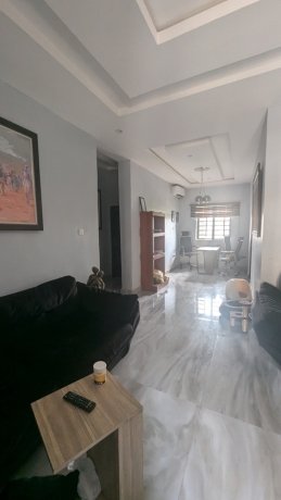 sparkling-spacious-2bedroom-apartment-big-4