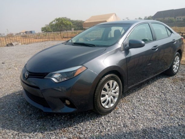 toyota-corolla-big-9