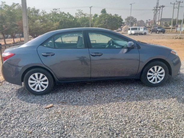 toyota-corolla-big-5