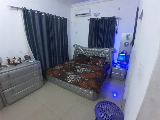 sharp-3bedroom-bungalow-bq-big-5