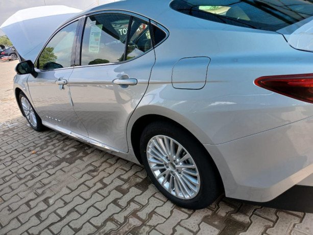dopest-2024-2025-toyota-camry-big-4