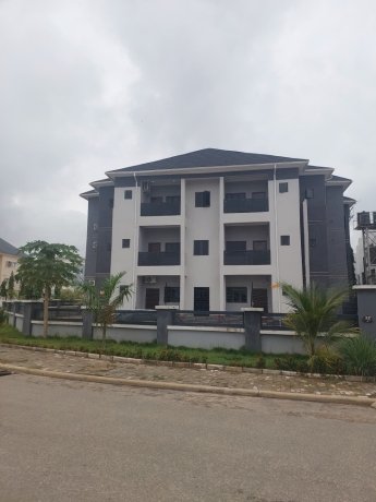 2units-of-spacious-3bedroom-apartment-big-7