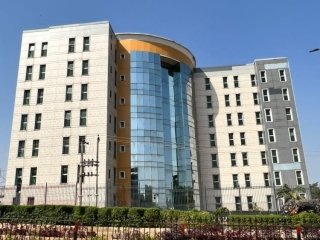 commercial-office-complex-for-sale-in-wise-zone-2
