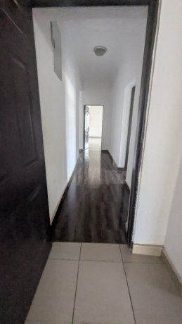 spacious-3bedroom-block-of-flat-big-17