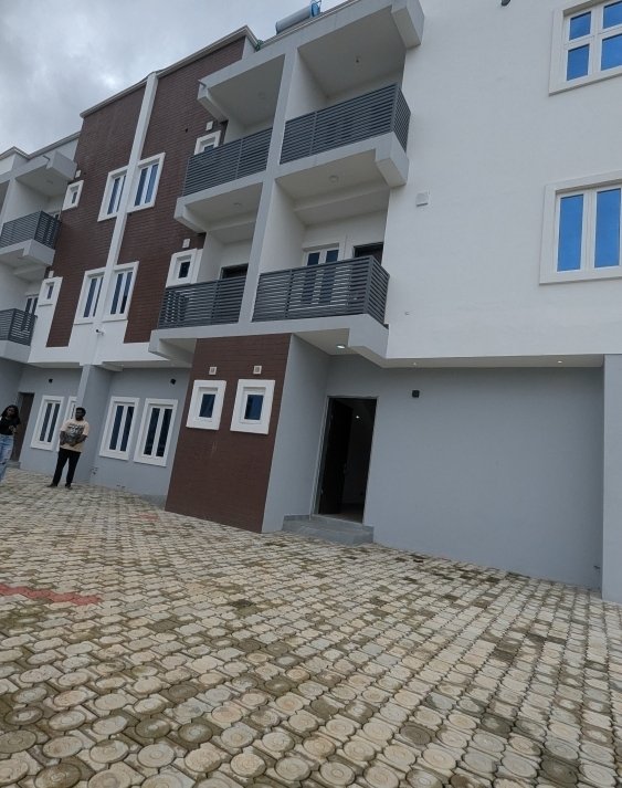 brandnew-luxuriously-finished-4bedroom-terrace-bq