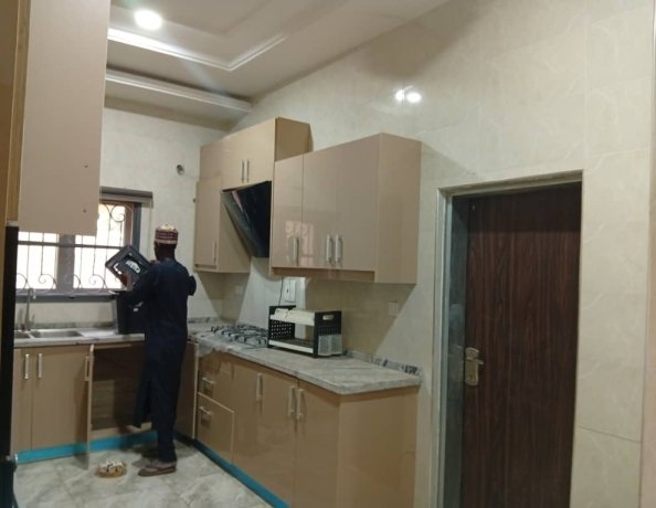 newly-built-2-bedroom-flat-for-rent-big-4