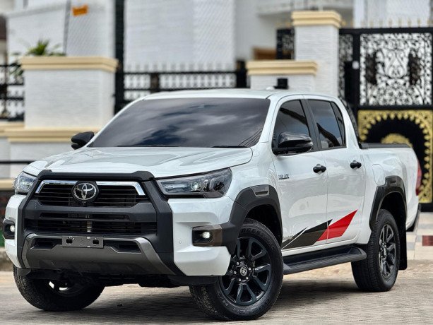 2024-hilux-adventure-big-6