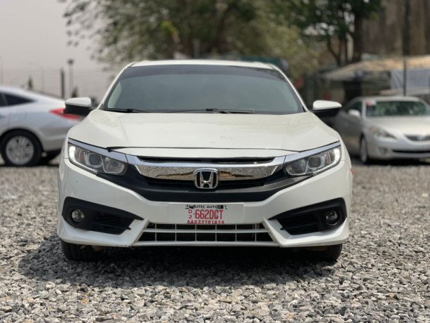 sleek-2016-honda-civic-distress-sales-big-0