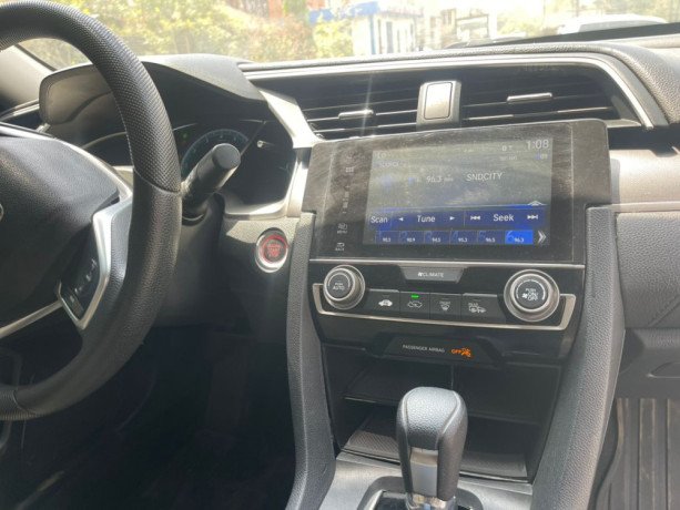 sleek-2016-honda-civic-distress-sales-big-2