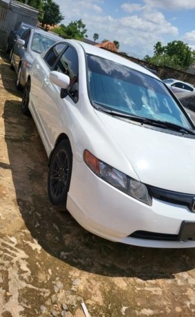 2006-honda-civic-big-0