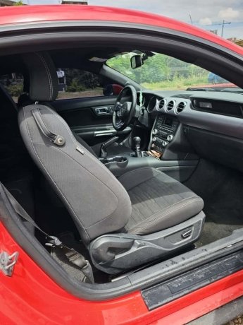 foreign-used-2016-ford-mustang-big-1